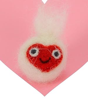 Bild des Verkufers fr Cupid's Corner Lil' Love Monster (ephemera: a tiny felt figure by Amy Larson) zum Verkauf von DR Fine Arts