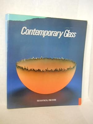 Image du vendeur pour Contemporary Glass: A World Survey from the Corning Museum of Glass mis en vente par Gil's Book Loft
