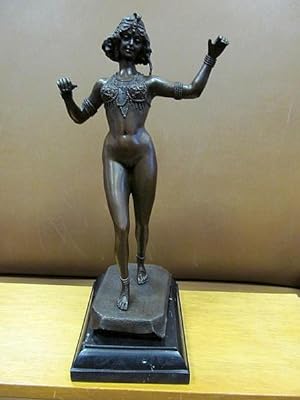 Seller image for Nackte Tnzerin. Nude Dancer. Danseuse oriental. Signierte Bronze auf profiliertem Marmorsockel. ( Mglicherweise ein spterer Abguss ) for sale by Antiquariat Friederichsen