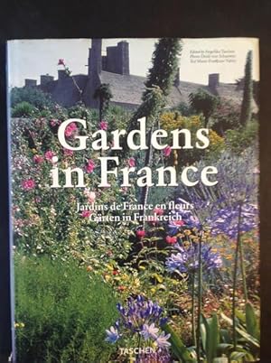 Image du vendeur pour GARDENS IN FRANCE JARDINS DE FRANCE EN FLEURS mis en vente par Il Mondo Nuovo