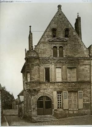 1 GRAVURE EN NOIR ET BLANC DE MAISON 15, RUE CUIRASSERIE - CHATEAUDUN