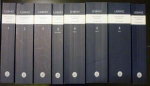 Bild des Verkufers fr Leibniz] Philosophische Schriften (Band 1, 2, 3, 4 und Essais cplt. in acht Teilbnden) zum Verkauf von Antiquariat Bernhard