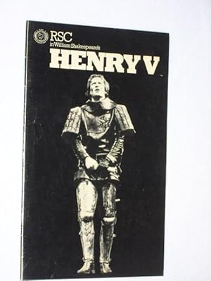 Imagen del vendedor de Programmheft Gastspiel Royal Shakespeare Company im Schiller Theater Berlin 1976. HENRY V. von Shakespeare. Regie: Terry Hands, Bhne/Kostme: Farrah, Musik: Guy Woolfenden. Mit Alan Howard (Henry V.), Carolle Rousseau (Katharina), Jeffery Dench, Trevor Peacock, Stephen Jenn, Yvonne Coulette, Ken Stott, Clement McCallin a la venta por Fast alles Theater! Antiquariat fr die darstellenden Knste