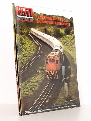 Seller image for La Vie du Rail [ lot de 3 numros avec des articles relatifs aux chemins de fer en Australie et Nouvelle-Zlande ] : n 1582 le chemin de fer Nouvelle-Zlande (fvrier 1977) ; n 954 centenaire des chemins de fer Nouvelle-Zlande (juillet 1964) ; n 1360 coup d' il sur le chemin de fer australien (octobre 1972). for sale by Librairie du Cardinal