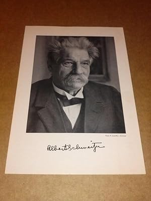 Imagen del vendedor de Albert Schweitzer - Verlag C.H. Beck, Mnchen - Faltprospekt mit Titelbild (Foto R. Laeuffer, Colmar) + gedruckter Unterschrift darunter - innen kurzer Text und 8 Buchvorstellungen mit Werken des Autors bzw. ber den Autor a la venta por GAENSAN Versandantiquariat