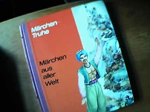 Bild des Verkufers fr Mrchen-Truhe: Mrchen aus aller Welt. Die Geschichte vom Kaufmann und den Gaunern. Die Geschichte vom Schuhflicker Maruf. Die Geschichte vom buckligen Zwerg. Aladdin und die Wunderlampe. Der kleine Dumling. zum Verkauf von Buch-Galerie Silvia Umla