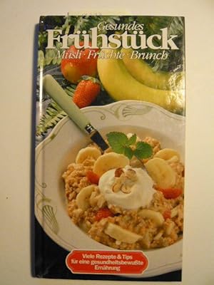 Gesundes Frühstück. Müsli, Früchte, Brunch.