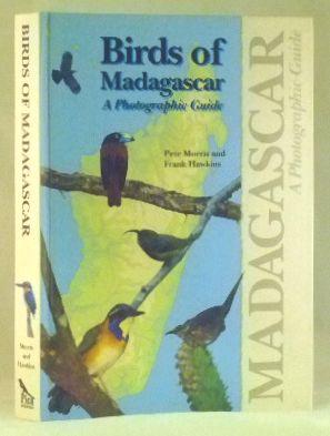 Image du vendeur pour Birds of Madagascar: A Photographic Guide mis en vente par James Hulme Books