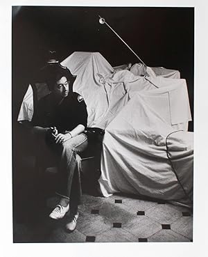 Imagen del vendedor de Portrait photographique de Serge Gainsbourg par Bruno de Mons (tirage d'artiste numrot et sign) a la venta por Des livres autour (Julien Mannoni)