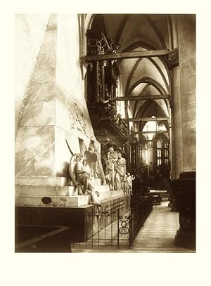 Image du vendeur pour Grabmahl des Bildhauers Antonio Canova in der Kirche Santa Maria Gloriosa dei Frari in Venedig. Orig.-Photo. mis en vente par Antiquariat Les-art