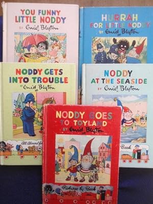 Seller image for Noddy goes to toyland. Hurrah for little Noddy Noddy at the seaside. Noddy gets into trouble. You funny little Noddy. 5 Bnde. for sale by Antiquariat Klabund Wien