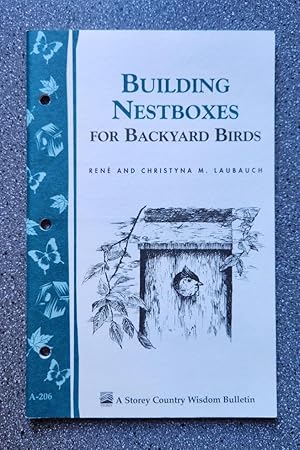 Immagine del venditore per Building Nestboxes for Backyard Birds venduto da Books on the Square