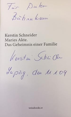 Bild des Verkufers fr Maries Akte.- signiert, Widmungsexemplar, Erstausgabe Das Geheimnis einer Familie. zum Verkauf von Bhrnheims Literatursalon GmbH