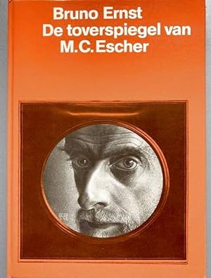 Imagen del vendedor de De toverspiegel van M.C. Escher. a la venta por Frans Melk Antiquariaat
