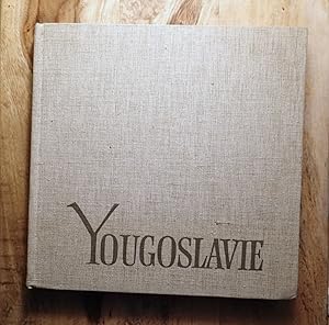 Imagen del vendedor de YOUGOSLAVIE AUX CENT VISAGES [Yugoslavia Through 100 Photographic Images] a la venta por 100POCKETS