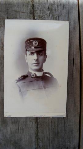 Army Chaplains' Department. A Late 19th Century Cabinet Portrait Photograph of a Lieutenant.