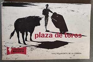 Imagen del vendedor de PLAZA DE TOROS. Texte et preface de M.R. Delorme. Les photographies sont de Lucien CLERGUE (et de CANO, H. CARTIER-BRESSON, Yan DIEUZAIDE, ALBERT). Photoscope d'Albert PLECY. a la venta por Librairie Pique-Puces