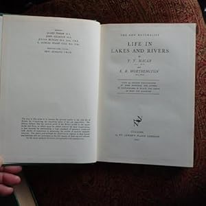 Seller image for Life in Lakes and Rivers for sale by Creaking Shelves Books