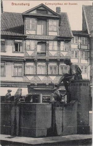 Imagen del vendedor de Eulenspiegelhaus mit Brunnen. Ansichtskarte in Lichtdruck. Abgestempelt Braunschweig 20.05.1926. a la venta por Antiquariat Heinz Tessin