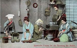 Bild des Verkufers fr Japanische Frauen bei der Bereitung des Mahles. Ansichtskarte in farbigem Lichtdruck. Ungelaufen. zum Verkauf von Antiquariat Heinz Tessin