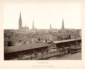 Die Stadt vom Kaiserquai gesehen. Original-Photographie.