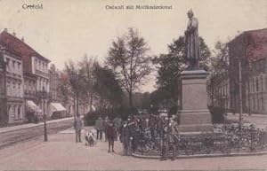 Bild des Verkufers fr Ostwall mit Moltkedenkmal. Ansichtskarte in farbigem Lichtdruck. Abgestempelt Crefeld 26.09.1913. zum Verkauf von Antiquariat Heinz Tessin