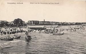 Image du vendeur pour Blick von der Seebrcke auf den Strand. Ansichtskarte in Lichtdruck. Abgestempelt Ahlbeck 12.08.1911. mis en vente par Antiquariat Heinz Tessin