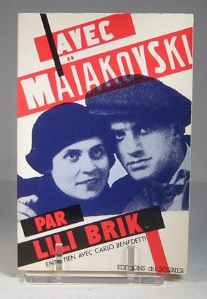 Imagen del vendedor de Avec Maakovski. Entretien avec Carlo Benedetti a la venta por Librairie Bonheur d'occasion (LILA / ILAB)