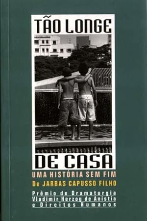 Seller image for To longe de casa : uma histria sem fim. for sale by Ventara SA