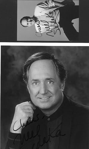 Bild des Verkufers fr NEIL SEDAKA (1939) US-amerikanischer Snger und Songschreiber. Er schrieb Oh! Carol, Calendar Girl, Little Devil, Happy Birthday Sweet Sixteen und Next Door to an Angel. zum Verkauf von Herbst-Auktionen