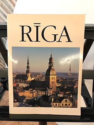Bild des Verkufers fr Riga: Pagatne un tagadne/ Vergangenheit und Gegenwart/ Past and Present zum Verkauf von Antiquariat Liber Antiqua