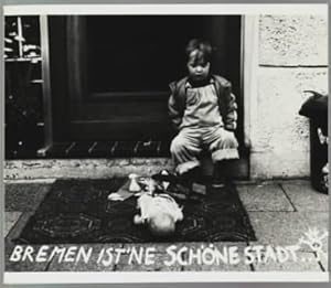 Imagen del vendedor de Bremen ist `ne schne Stadt . : Sichten und Ansichten. Autoren: Heide Gerstenberger, Roland Stver, . . a la venta por Ralf Bnschen