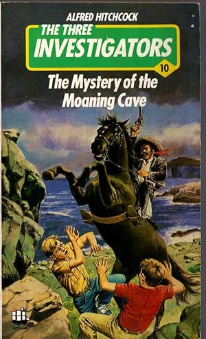 Imagen del vendedor de THE MYSTERY OF THE MOANING CAVE a la venta por Mr.G.D.Price