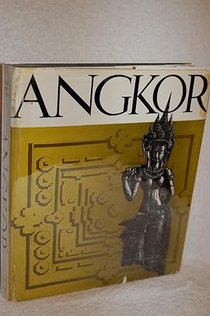 Imagen del vendedor de Angkor; Art and Civilization a la venta por Books by White/Walnut Valley Books