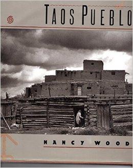 Imagen del vendedor de Taos Pueblo a la venta por Monroe Street Books