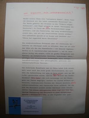 Maschinengeschriebenes Textmanuskript mit handschriftlichen Korrekturen.
