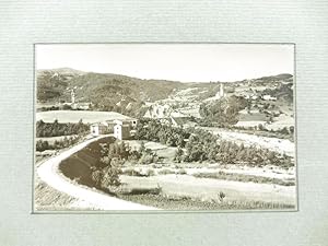 Val Curone. Val Museglia. Montacuto. A sinistra il Monte Giarolo. Fotografia originale