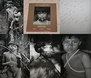 Imagen del vendedor de FACES OF THE RAINFOREST: THE YANOMAMI: PHOTOGRAPHS AND JOURNALS BY VALDIR CRUZ - Rare Fine Association Copy of The First Hardcover Edition/First Printing: Signed, Placed, Dated, And Inscribed by Valdir Cruz - ONLY SIGNED COPY ONLINE a la venta por ModernRare