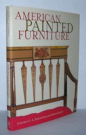 Imagen del vendedor de AMERICAN PAINTED FURNITURE a la venta por Evolving Lens Bookseller