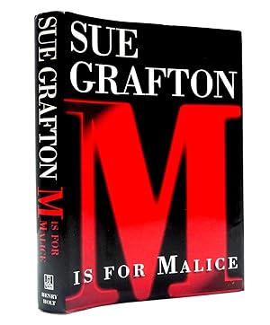 M Is For Malice (Kinsey Millhone Mysteries)