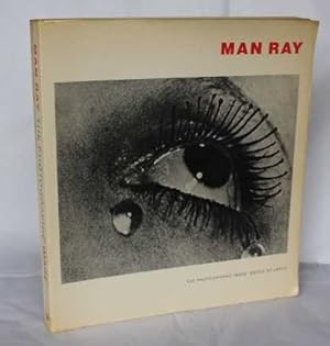 Immagine del venditore per Man Ray: The Photographic Image venduto da H4o Books