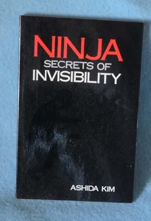 Immagine del venditore per Ninja: Secrets of Invisibility venduto da Bruce Irving