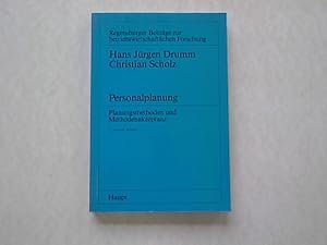 Seller image for Personalplanung. Planungsmethoden und Methodenakzeptanz. Regensburger Beitrge zur betriebswirtschaftlichen Forschung, Bd. 1. for sale by Antiquariat Bookfarm