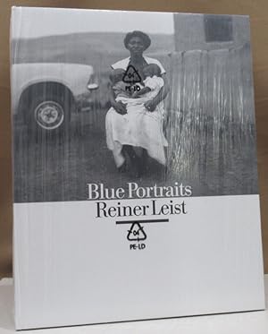 Imagen del vendedor de Sdafrika:. Blue Portraits. Einfhrung von Wulf Herzogenrath. a la venta por Dieter Eckert
