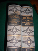 Imagen del vendedor de Brockhaus Kleines Konversations- Lexikon. 2 Bde. Neue revidierte Ausgabe. a la venta por Galerie  Antiquariat Schlegl