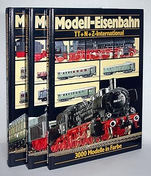 3 Bände/volumes: Internationaler Modell-Eisenbahn-Katalog. / International Model Railways Guide. ...