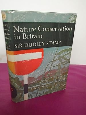 Imagen del vendedor de New Naturalist No. 49 NATURE CONSERVATION IN BRITAIN [FIELD /RESEARCH COPY] a la venta por LOE BOOKS