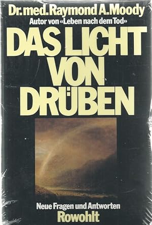 Bild des Verkufers fr Das Licht von drben. Neue Fragen und Antworten. Deutsch von Lieselotte Mietzner. Einfhrung von Colin Wilson. zum Verkauf von Antiquariat-Plate