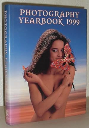 Immagine del venditore per Photography Yearbook 1999 venduto da Washburn Books