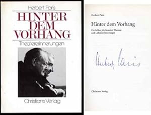 Image du vendeur pour Hinter dem Vorhang. Ein halbes Jahrhundert Theater- und Lebenserinnerungen. mis en vente par Antiquariat Liberarius - Frank Wechsler